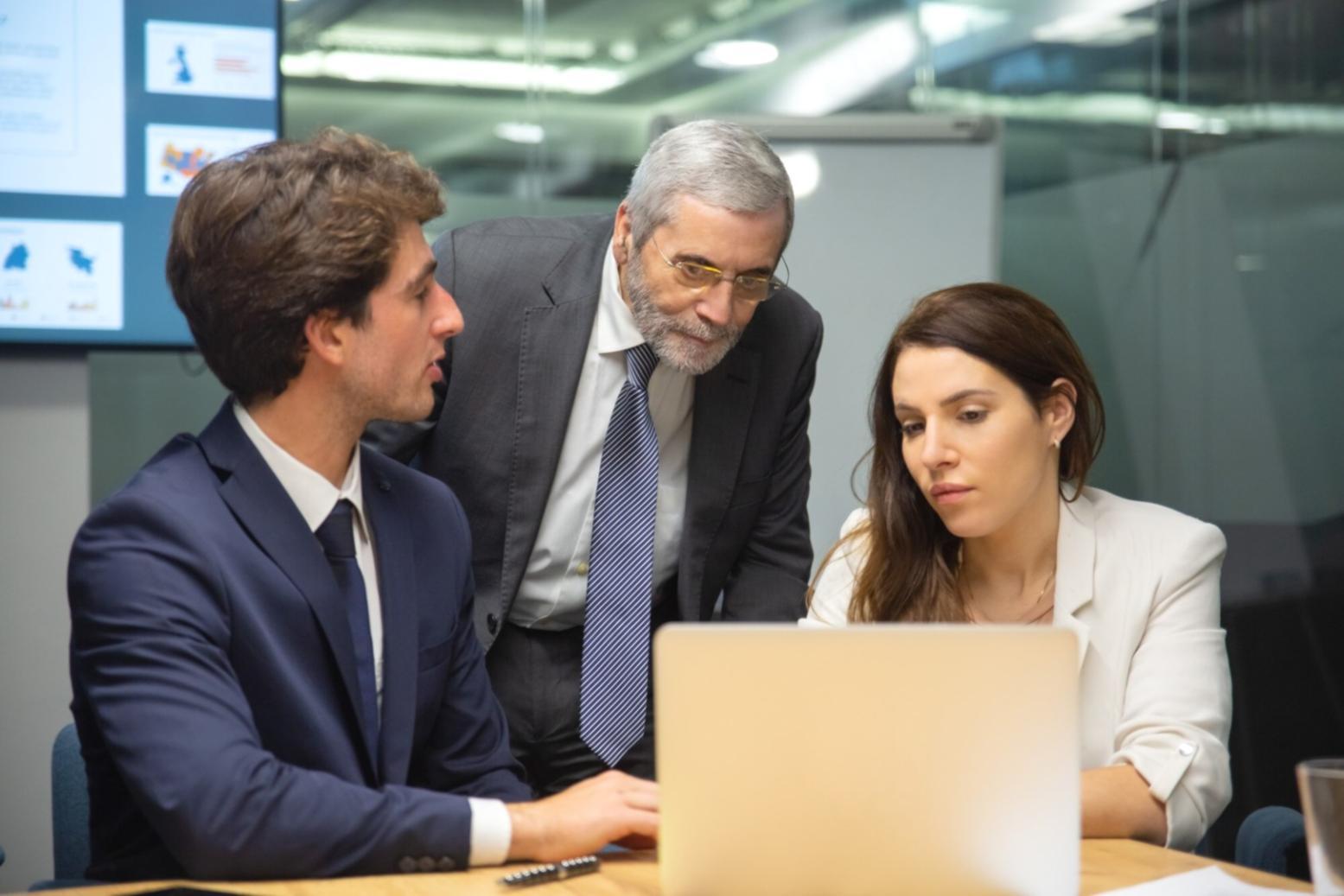 Évolution du leadership dans le contexte professionnel moderne